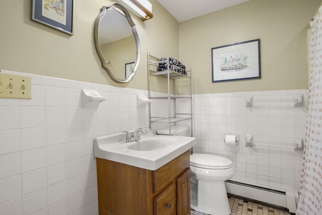 706 Sea St, Quincy, MA Photo #16