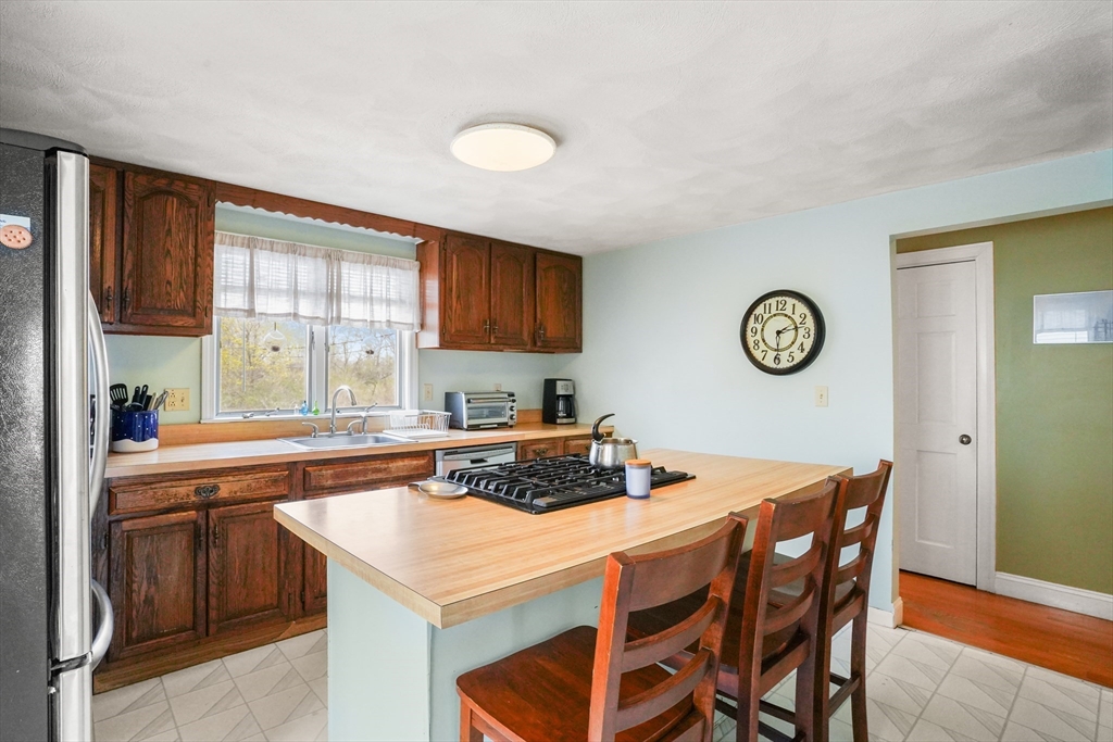 706 Sea St, Quincy, MA Photo #7