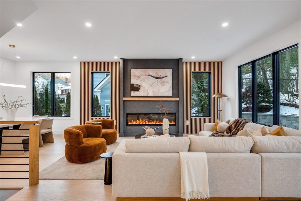 129 Withington Rd 129