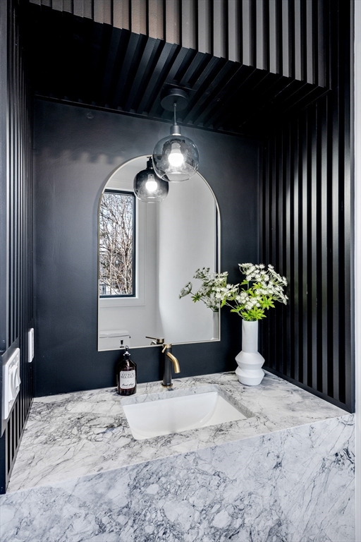 129 Withington Rd 129