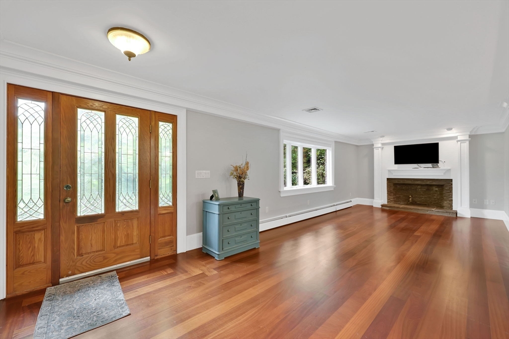 8 Fox Hill Dr