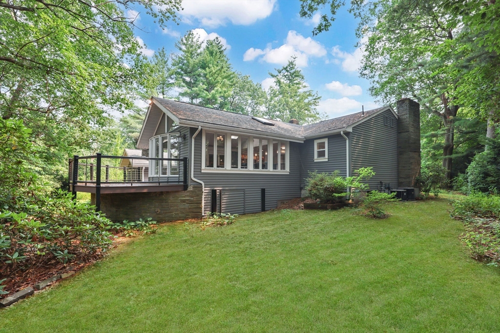 8 Fox Hill Dr