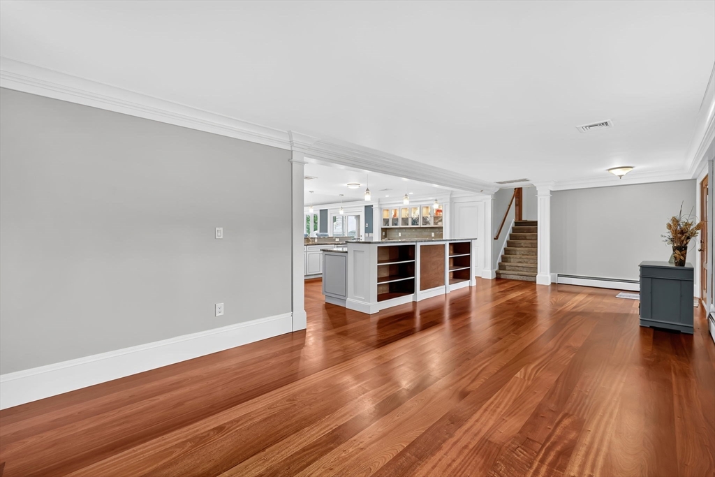8 Fox Hill Dr