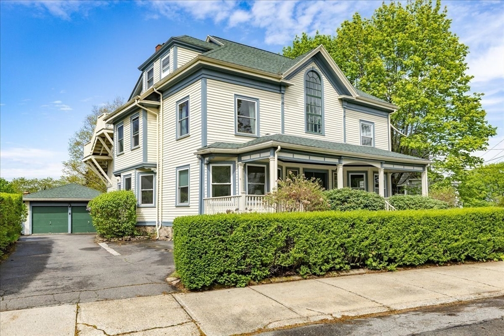 44 Baker Ave 1