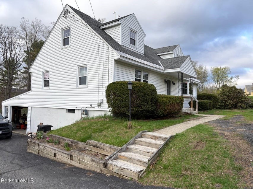 263 Walker Street