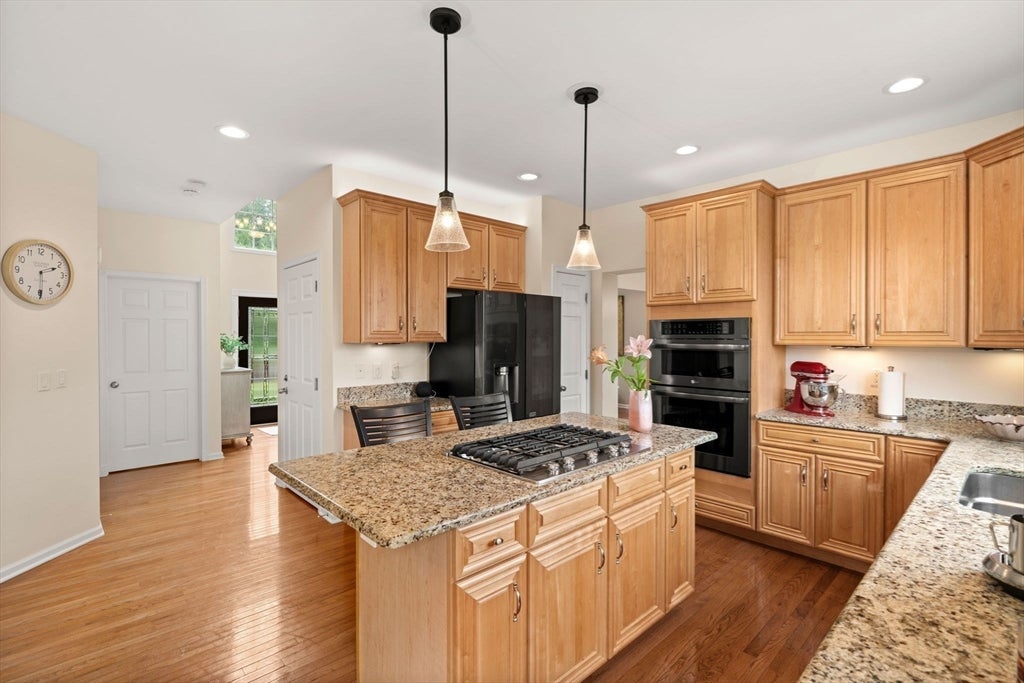 15 Fairways Ln, Methuen, MA, 15 Fairways Ln, Methuen, MA Photo #7