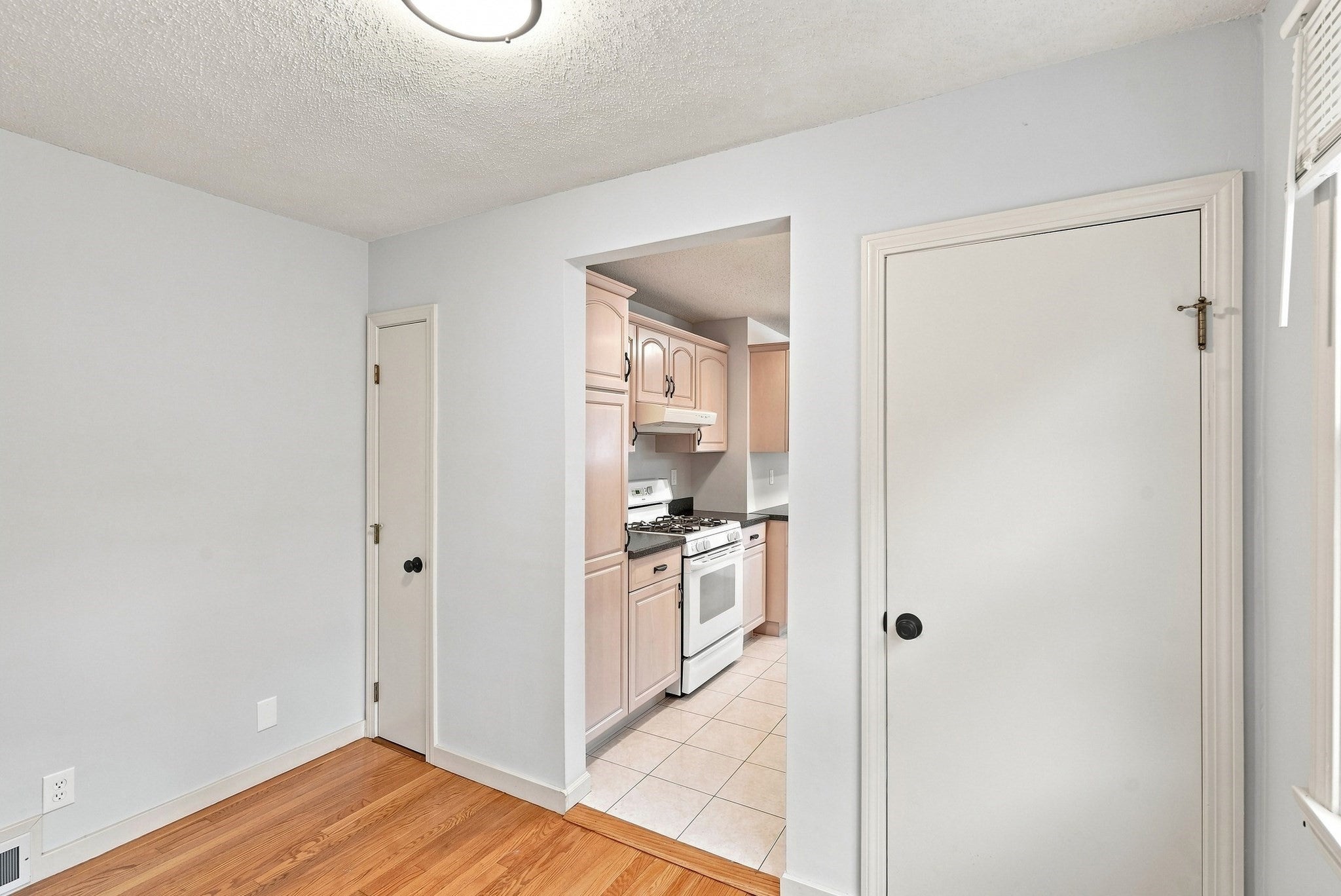 13 Parker St, Agawam, MA, 13 Parker St, Agawam, MA Photo #23