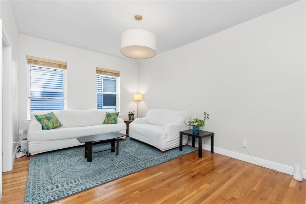 112 Thornton St 2
