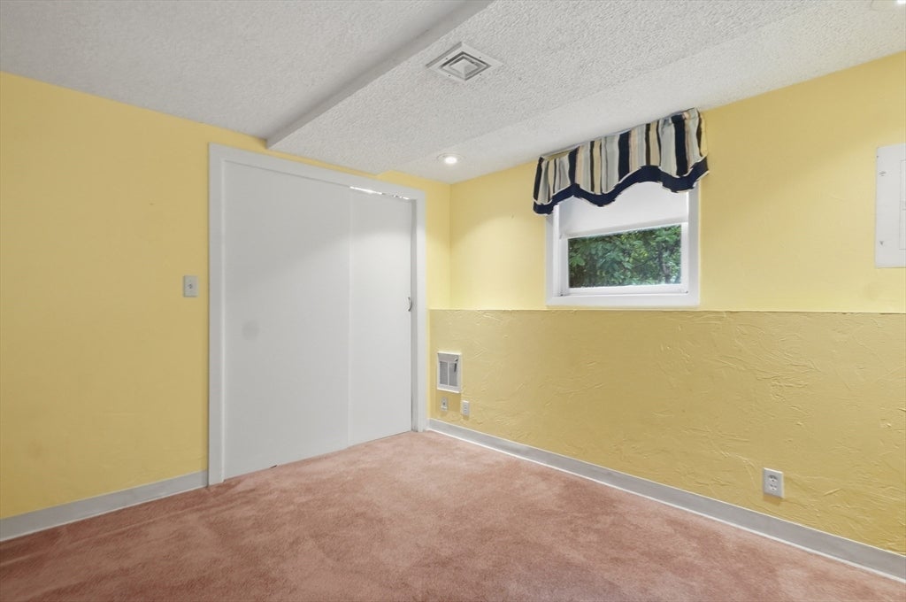 43 Villa Roma Drive #43, Tewksbury, MA Photo #18
