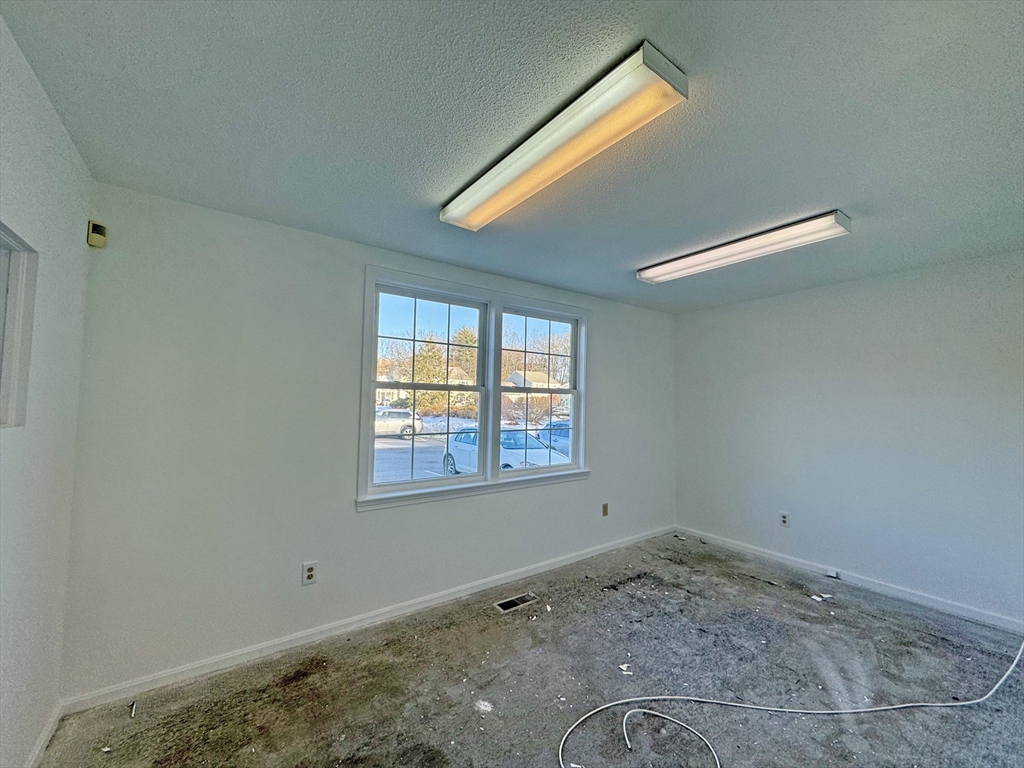 270 Littleton Road 30