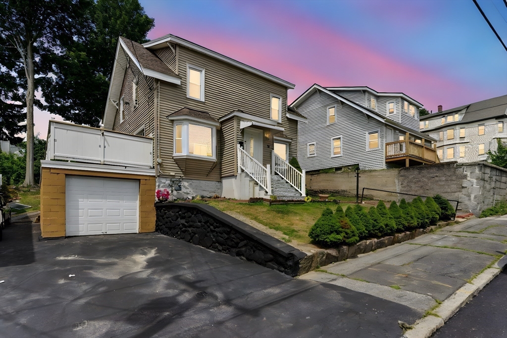 18 Ames St