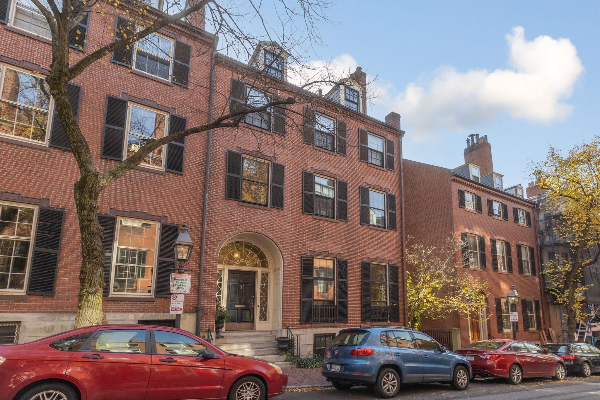Photo of 14 Chestnut Street #4, Boston, MA