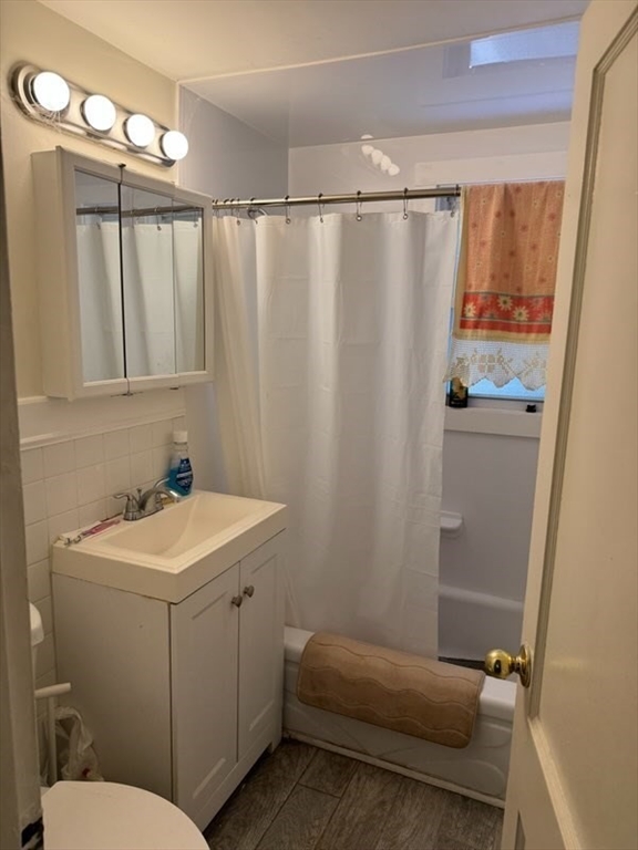 52 Neillian St 1