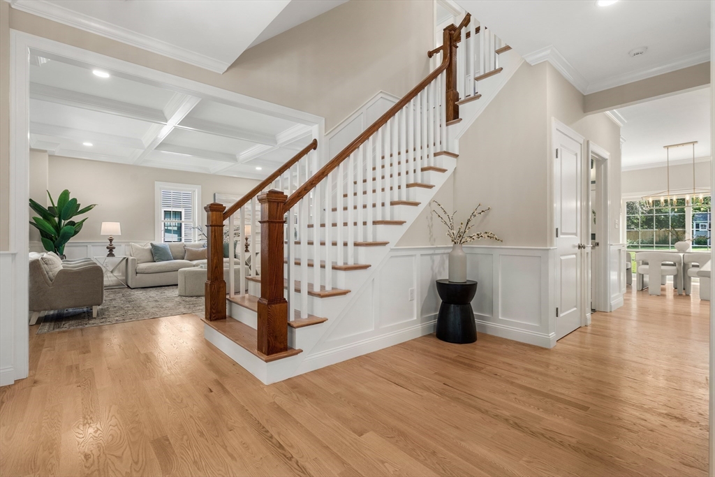 20 Larchmont Lane