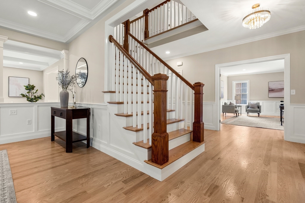 20 Larchmont Lane