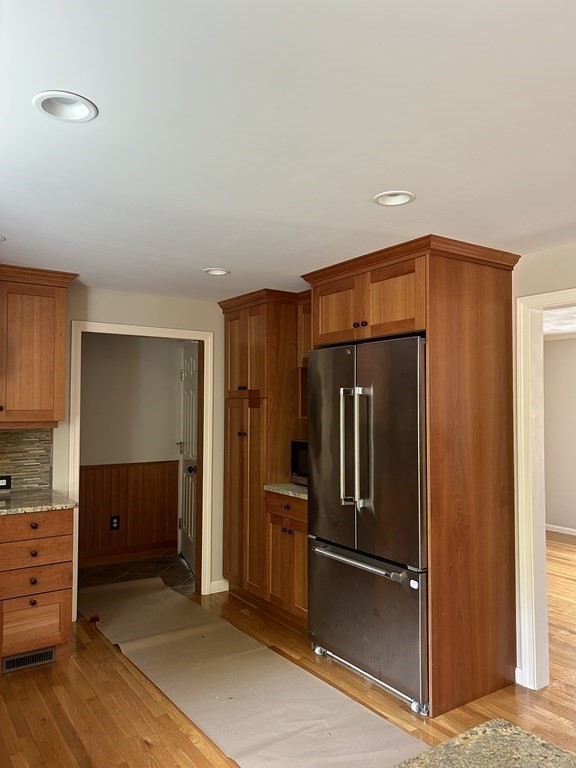 87 West St
