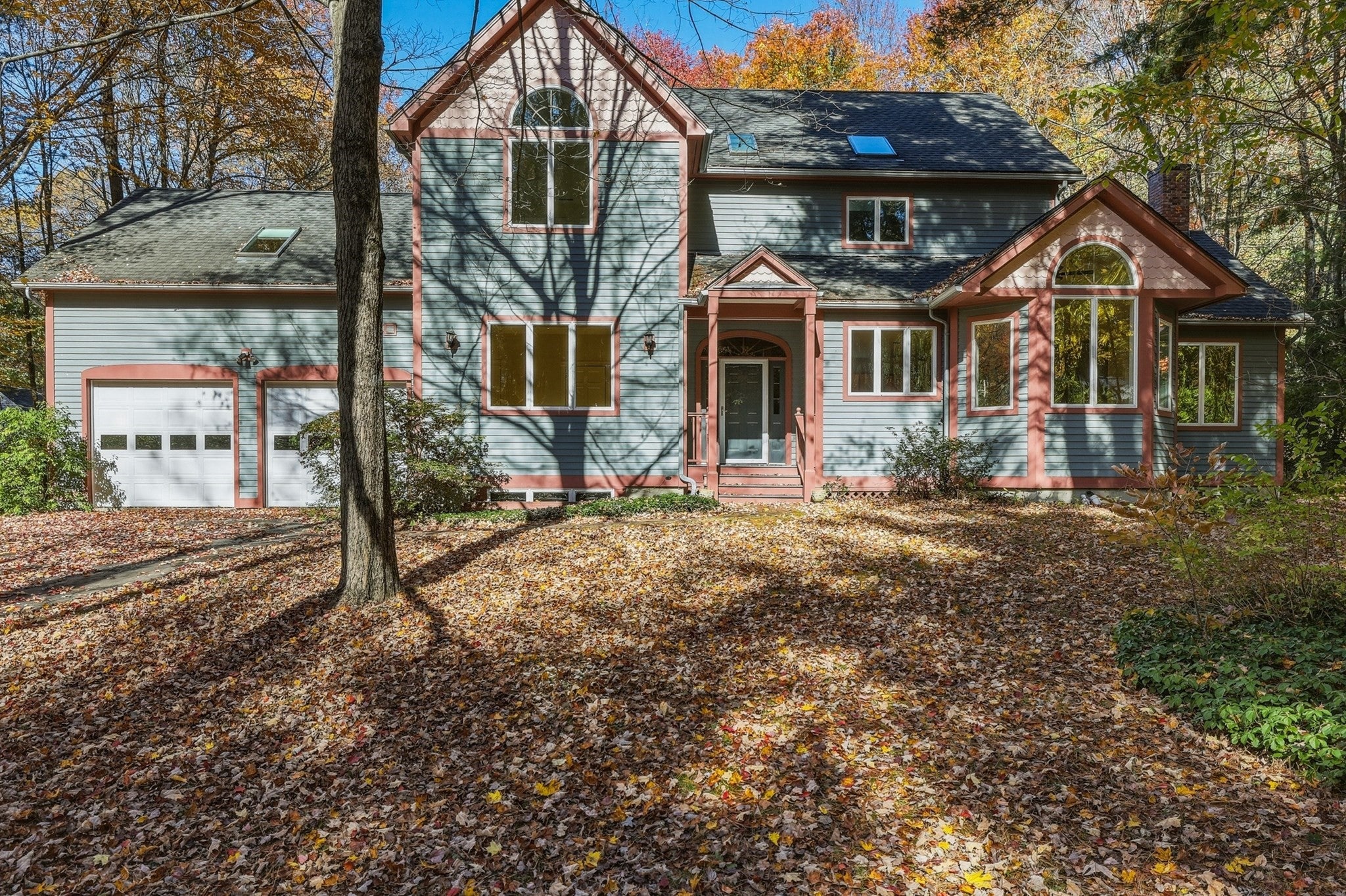 Photo of 521 Old Farm Rd, Amherst, MA