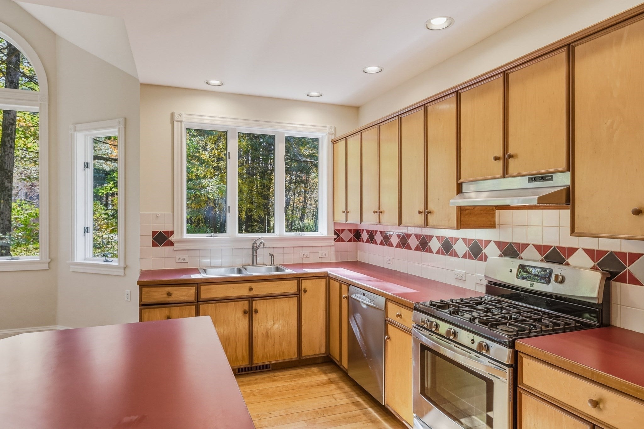 521 Old Farm Rd, Amherst, MA Photo #14