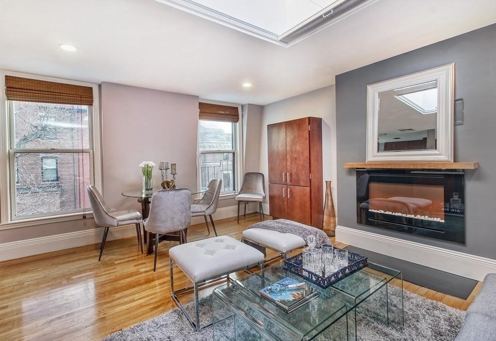 Click for 356 Marlborough St #4, Boston, MA slideshow