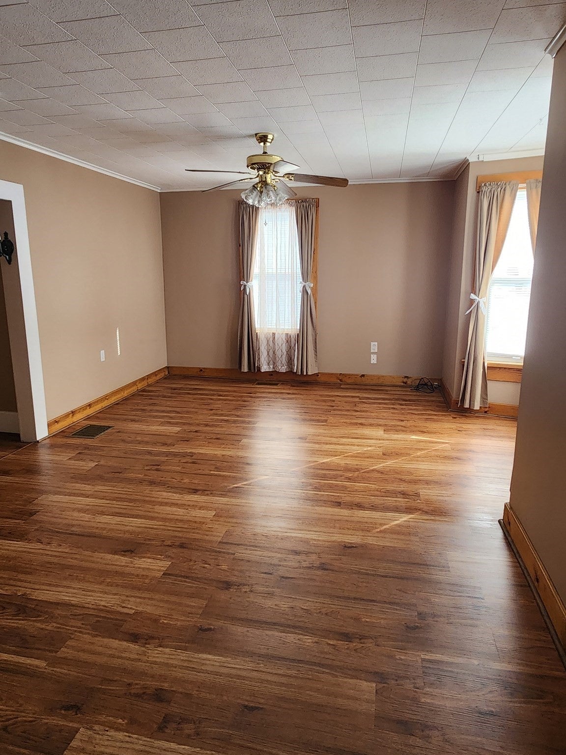 37 Barclay Street, Lowell, MA Photo #12