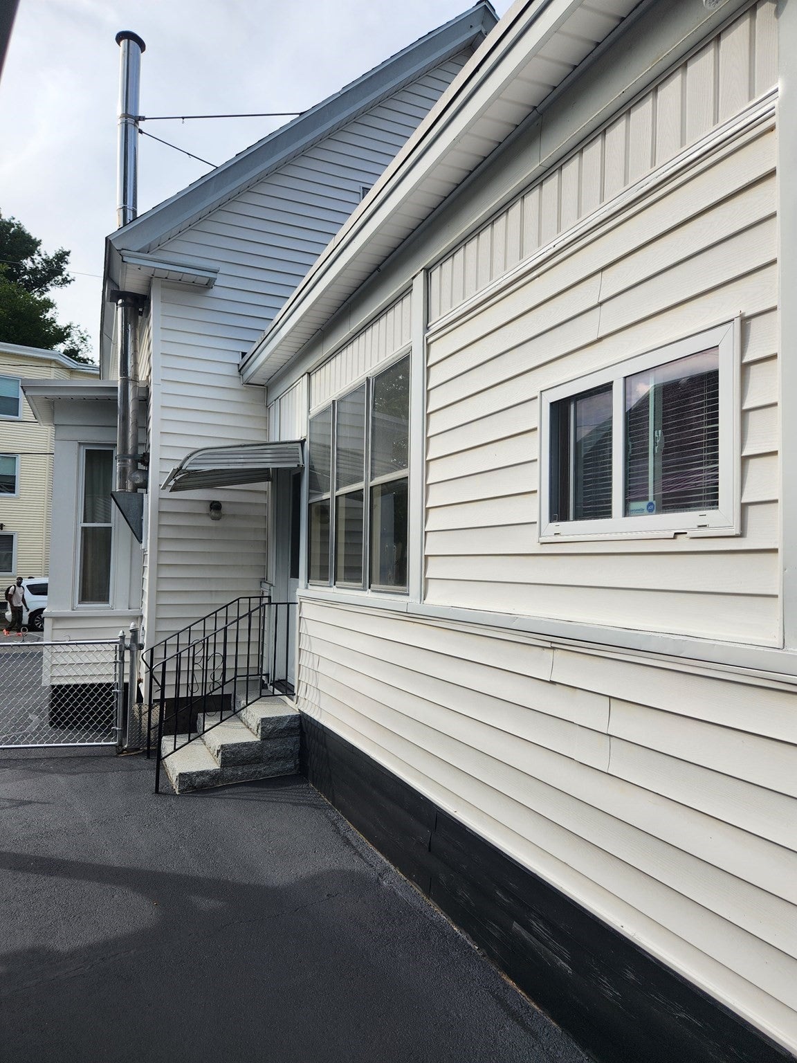 37 Barclay Street, Lowell, MA Photo #5