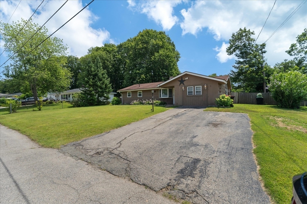 31 Stephen Dr, Brockton, MA Photo #4