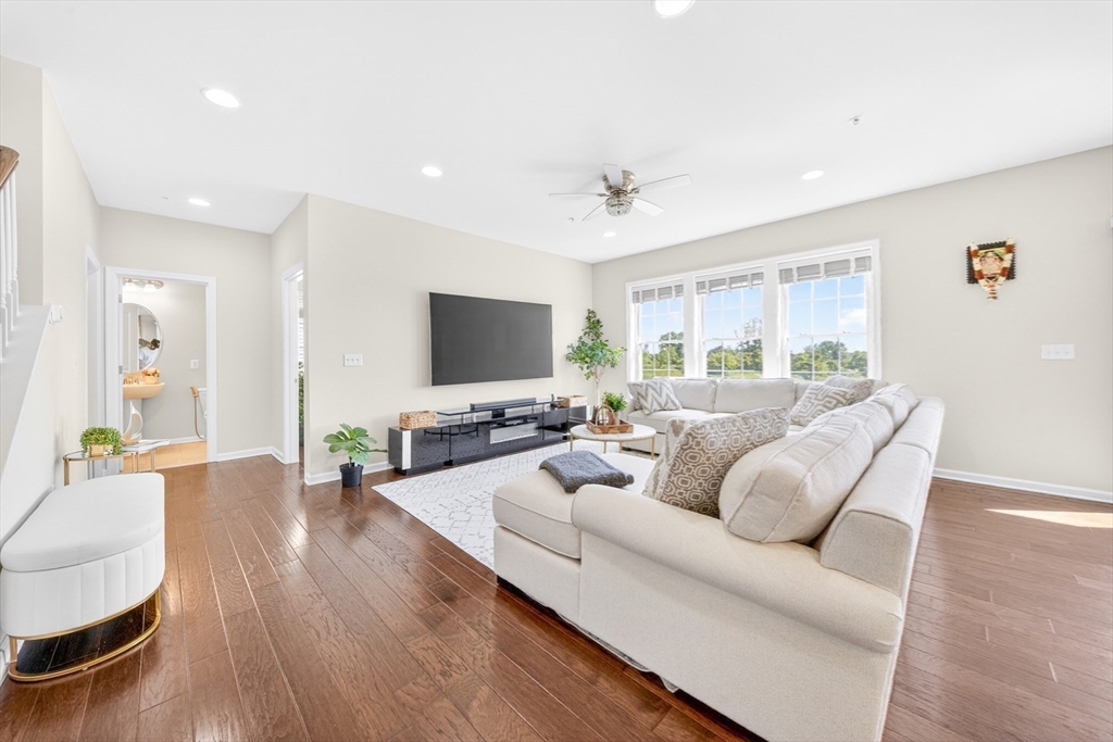 61 Aspen Way 61