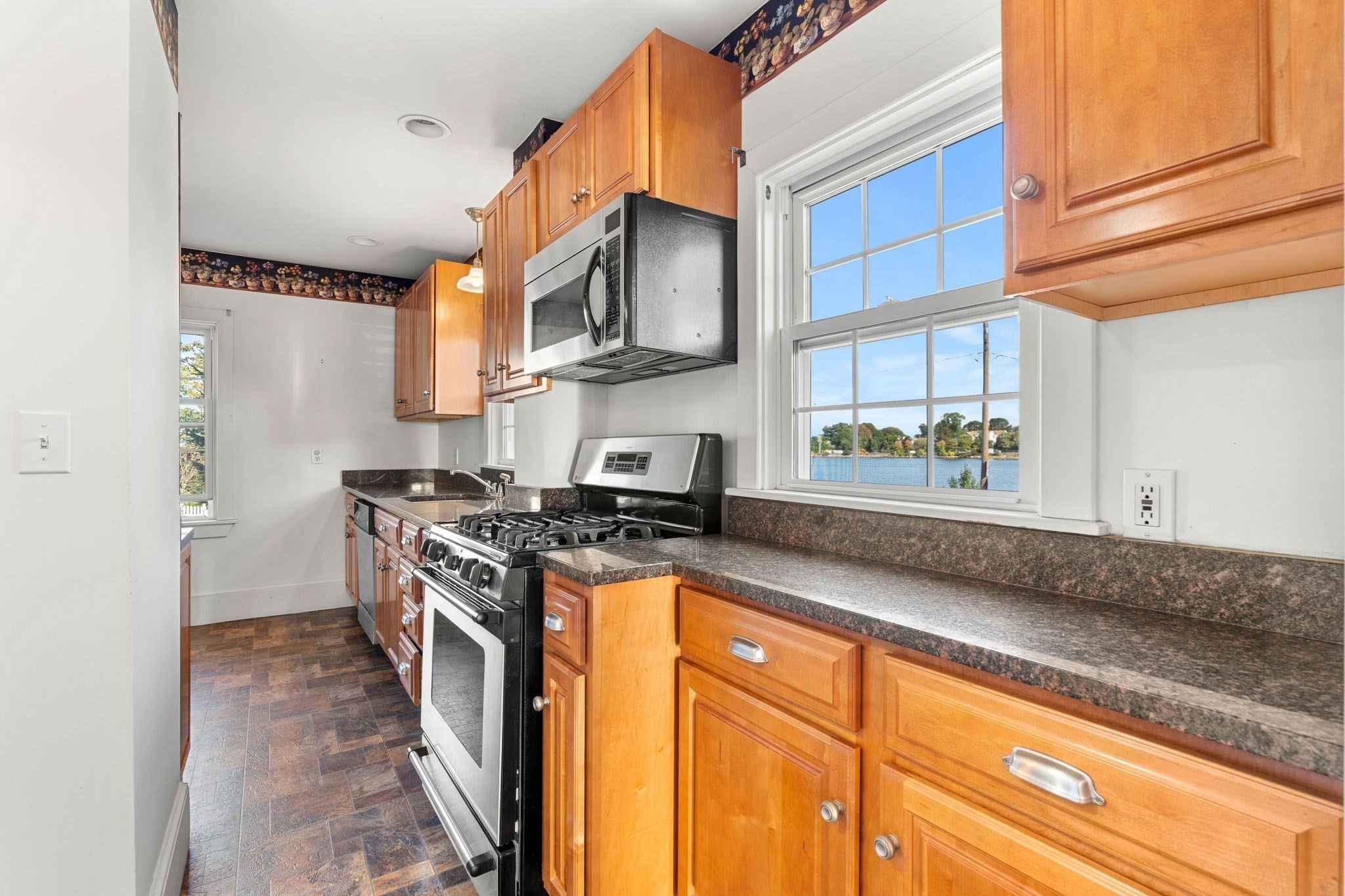 2 Orchard Street Unit 1 ST #1, Salem, MA, 2 Orchard Street Unit 1 ST #1, Salem, MA Photo #17