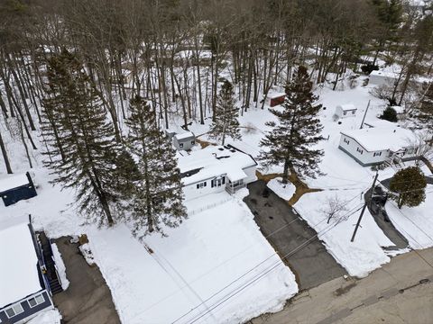 Photo of 4 Rosemary St, Salem, NH 03079 (MLS # 73478294)