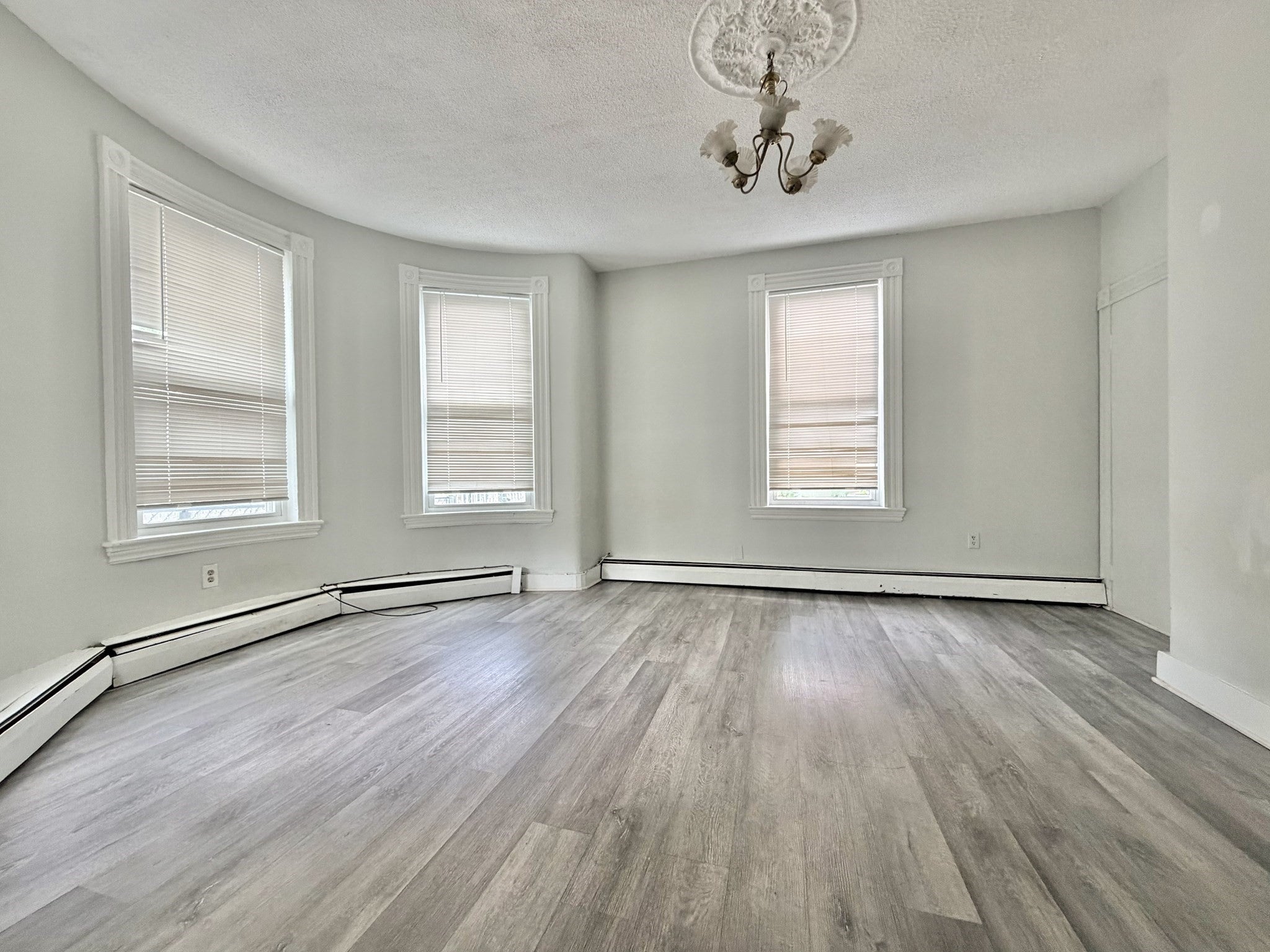 8-10 Oakland St #1, Boston, MA, 8-10 Oakland St #1, Boston, MA Photo #1
