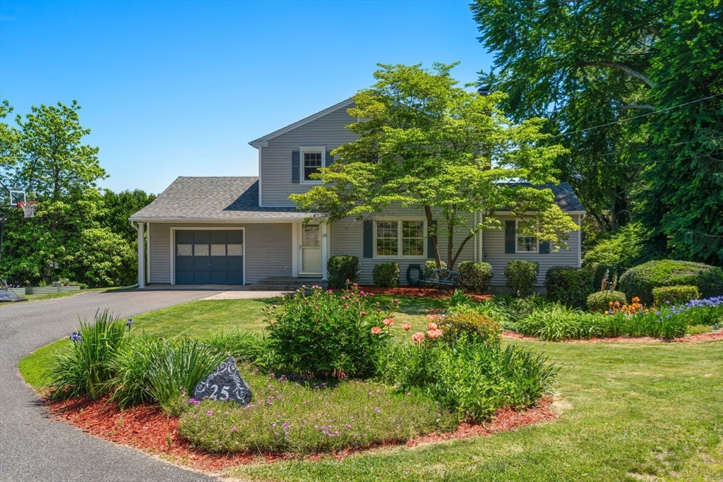 25 Everett Ave
