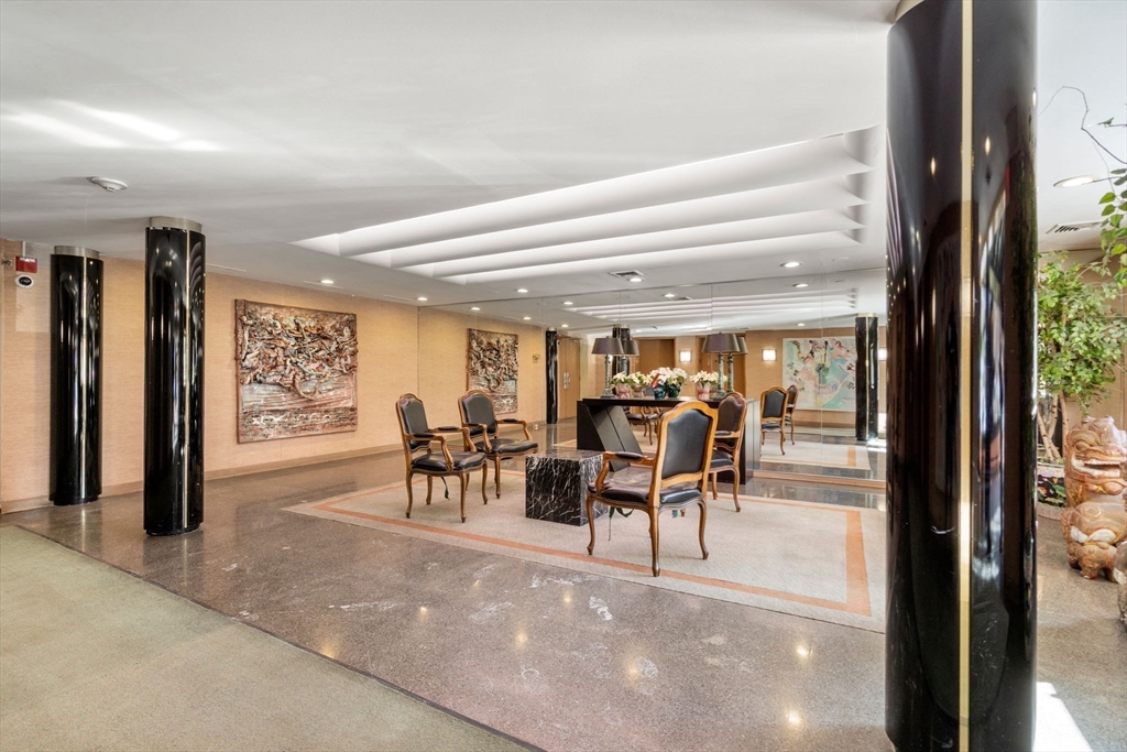 1321 Worcester Rd 610