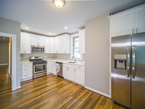 428 Saratoga St Boston MA 02128