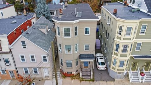 428 Saratoga St Boston MA 02128