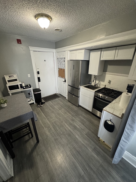 285 Lynn Shore Dr 203