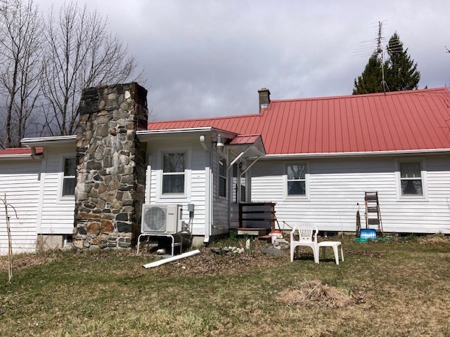 123 West St