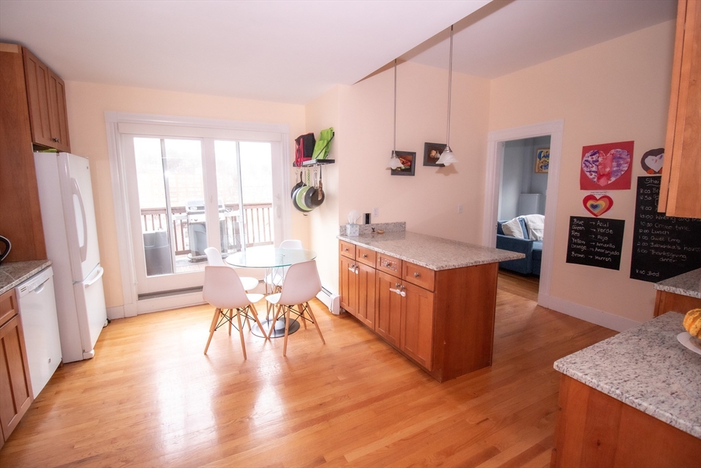 175 Winthrop Rd 3