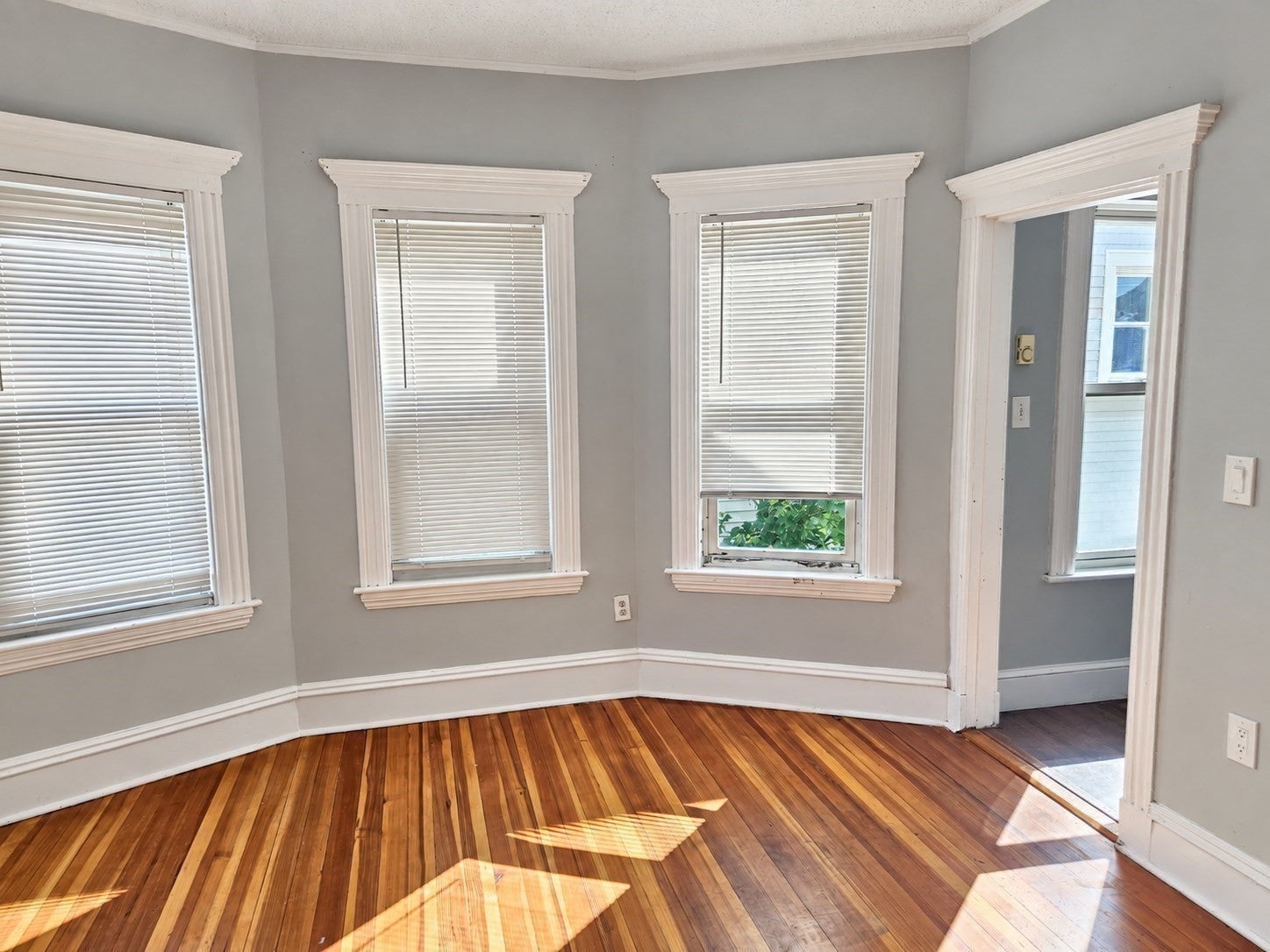15 Oakland AVE #2, Everett, MA, 15 Oakland AVE #2, Everett, MA Photo #4