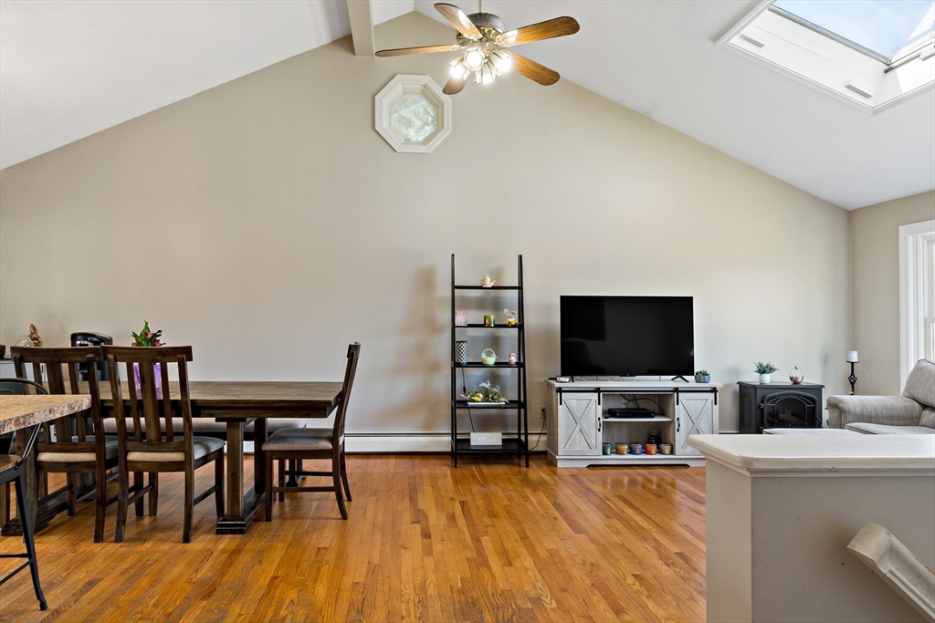 5 Daniel Ln