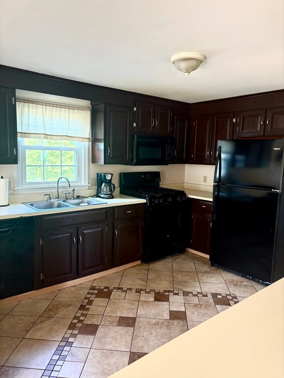 9 Stony Hill Rd, Agawam, MA Photo #2