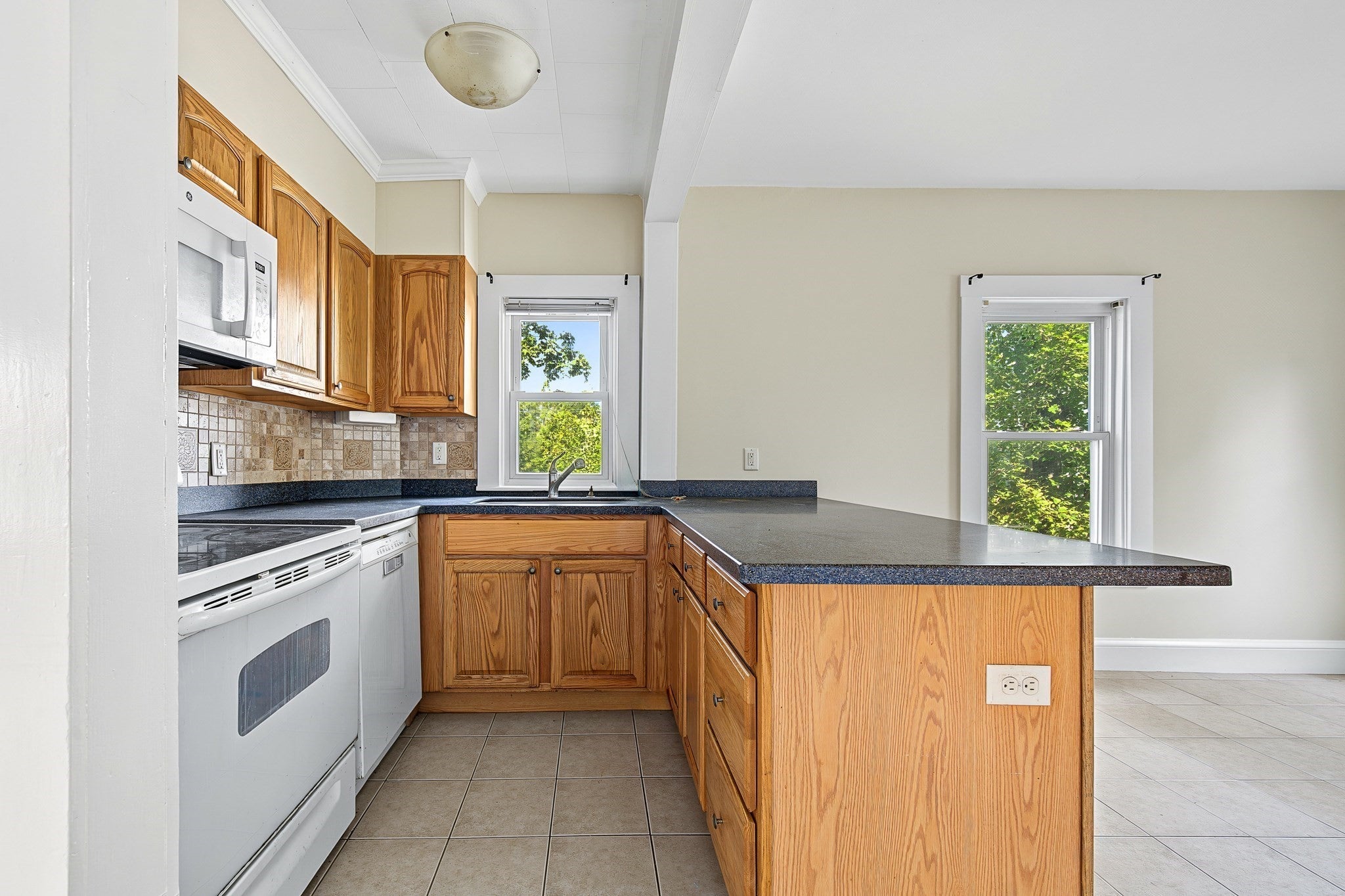 22 Goodwin St, Bridgewater, MA, 22 Goodwin St, Bridgewater, MA Photo #5