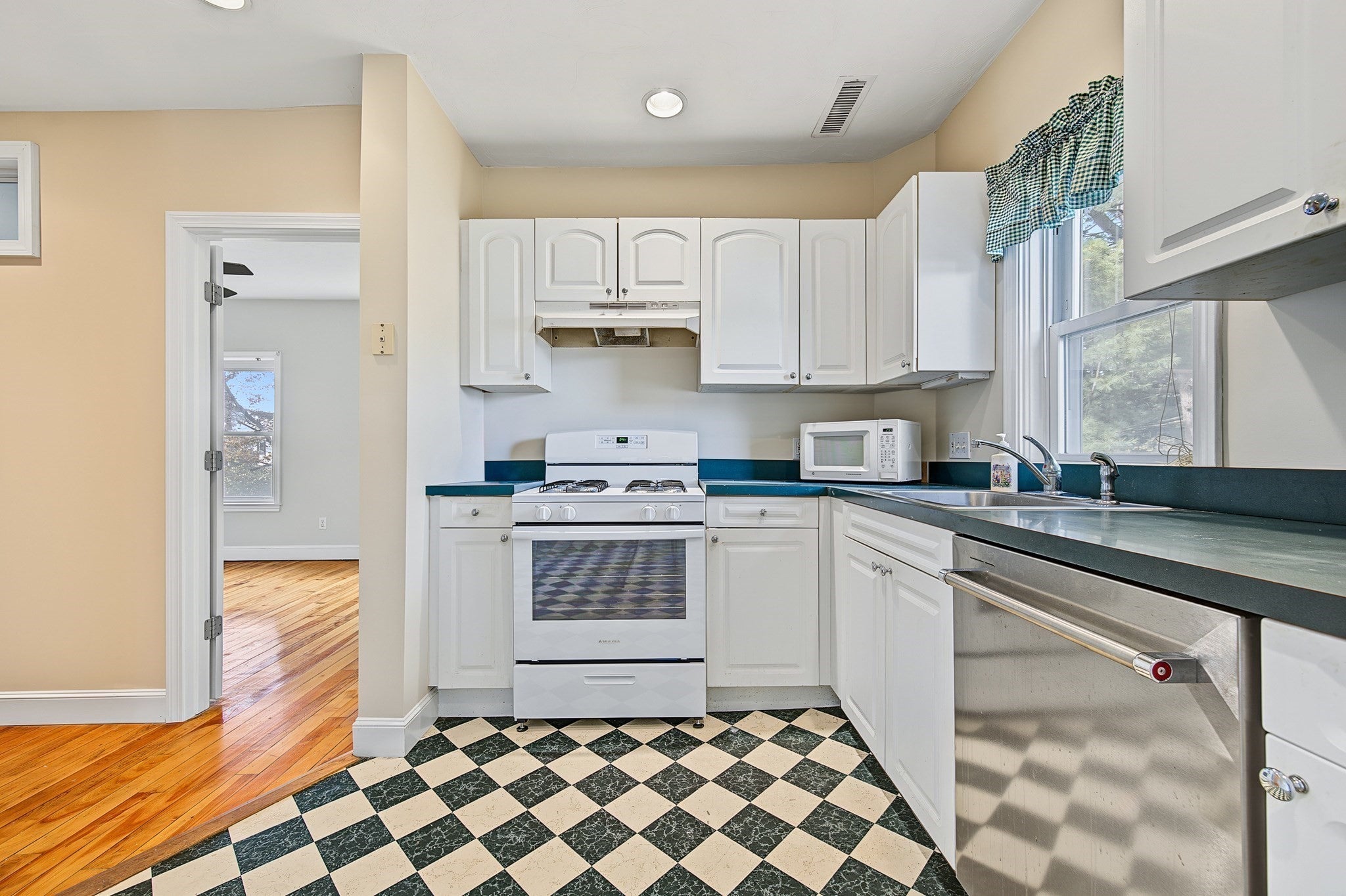 22 Goodwin St, Bridgewater, MA, 22 Goodwin St, Bridgewater, MA Photo #17