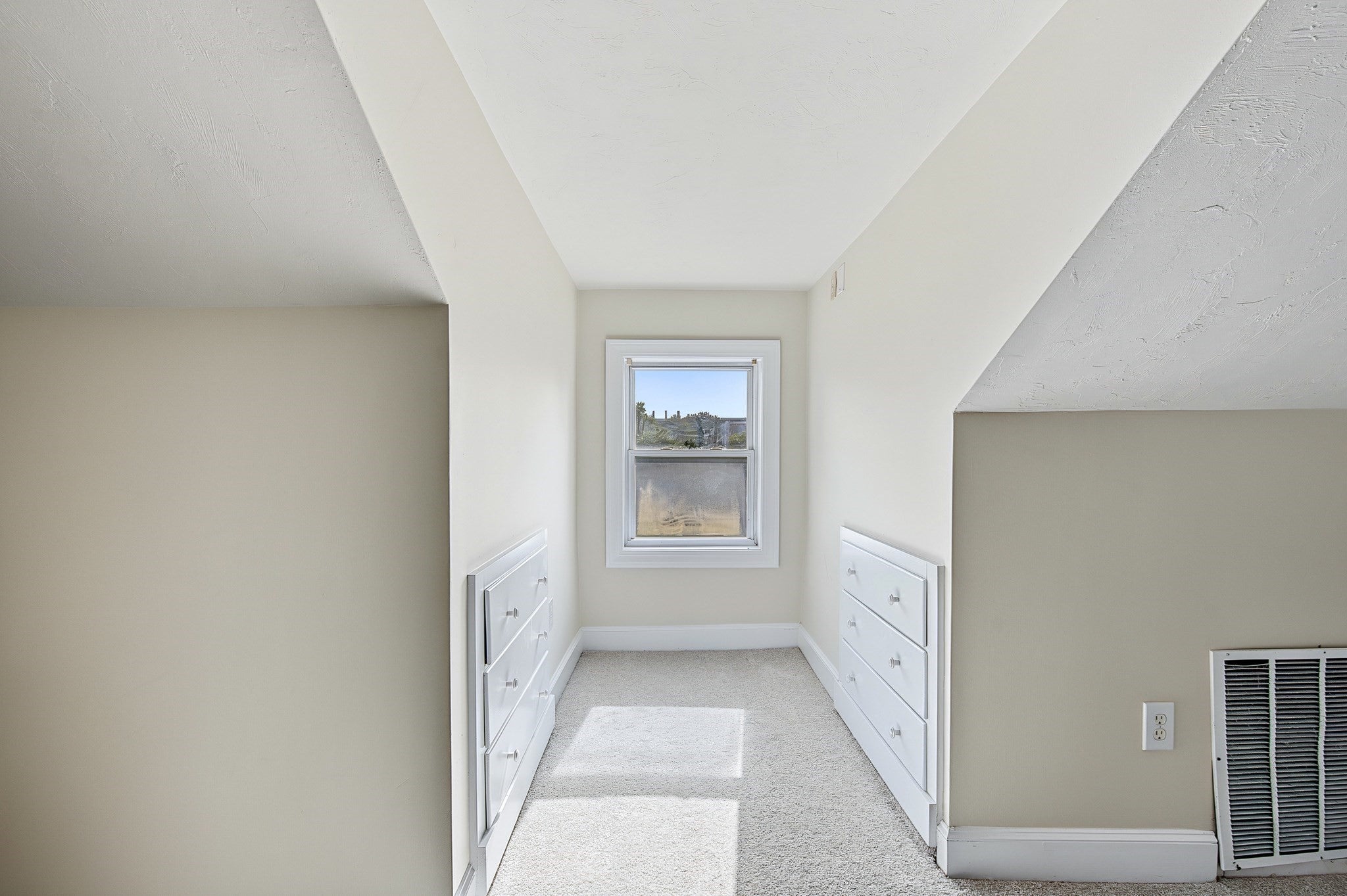 22 Goodwin St, Bridgewater, MA, 22 Goodwin St, Bridgewater, MA Photo #33