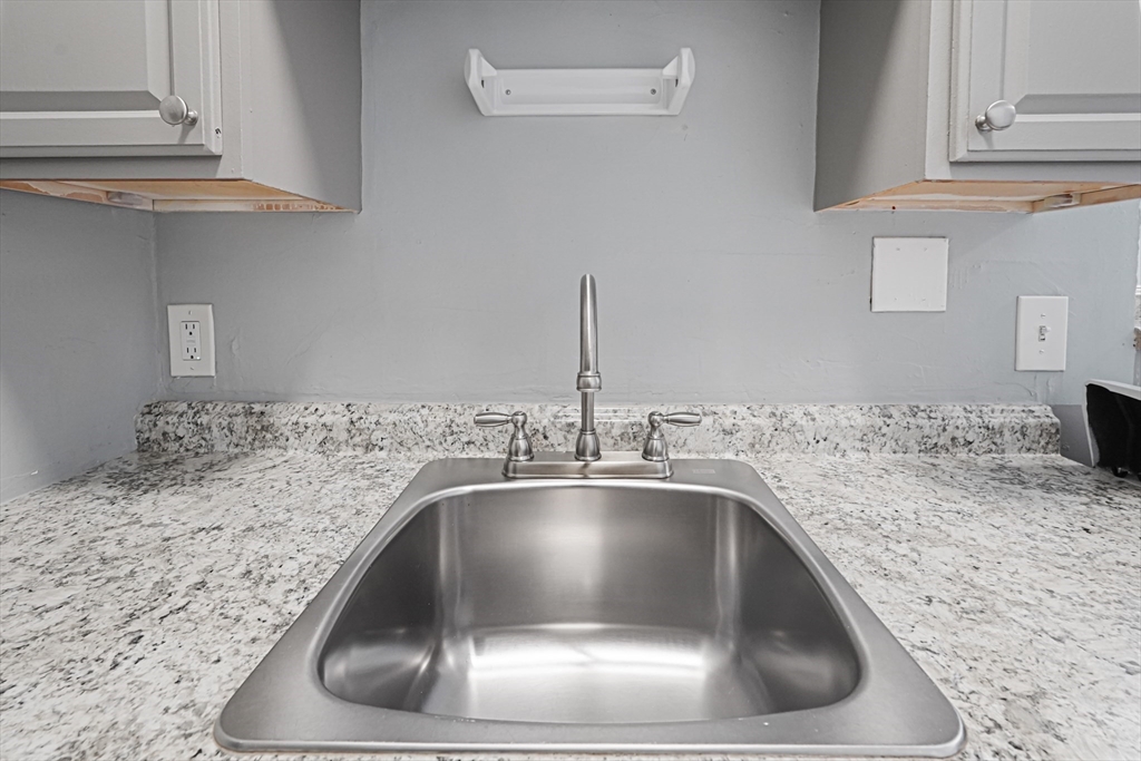 24 Charlton Street 1