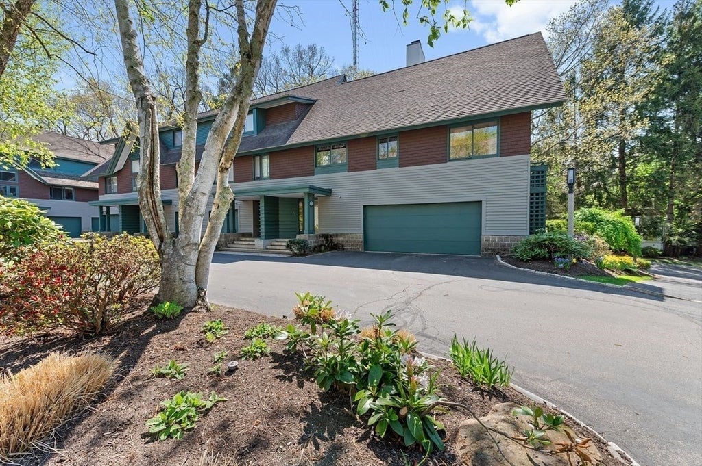 1175 Chestnut Street #12, Newton, MA Photo #2