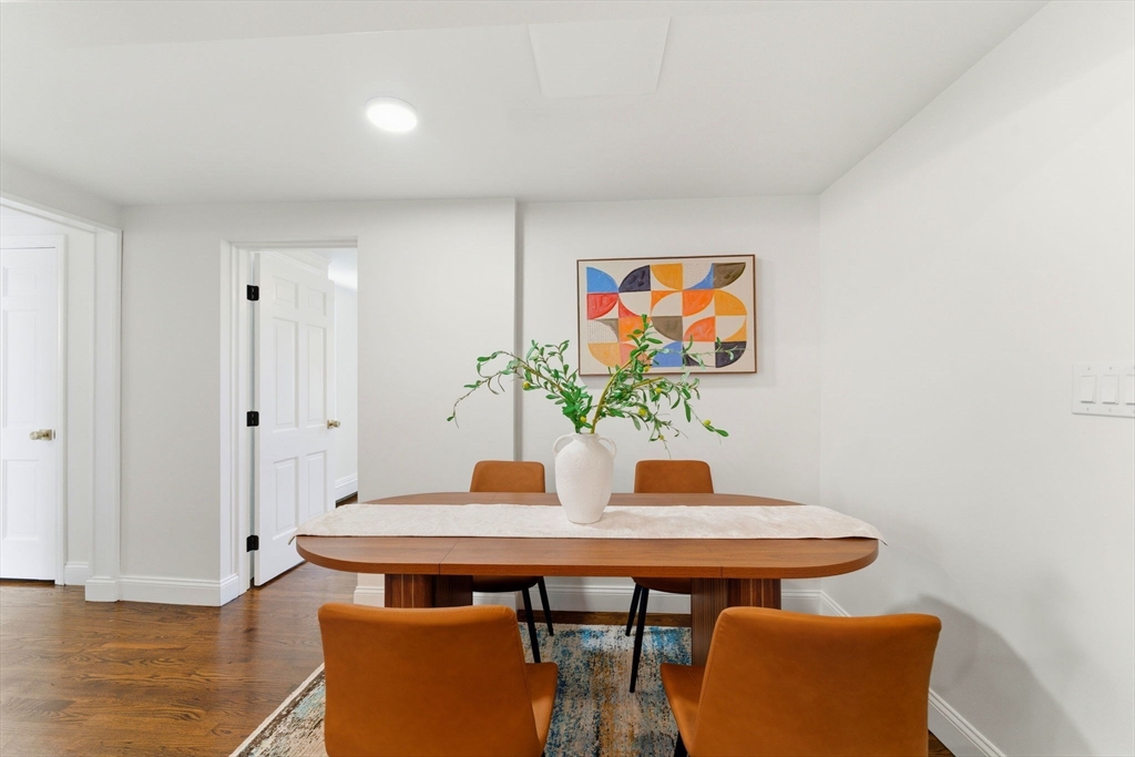 8 Colonial Rd.