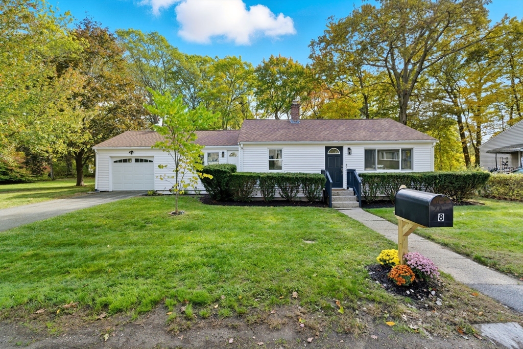 8 Colonial Rd.