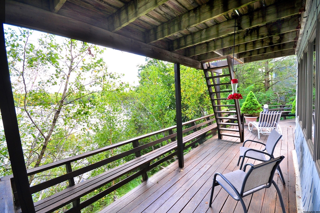 68 Porcupine Point
