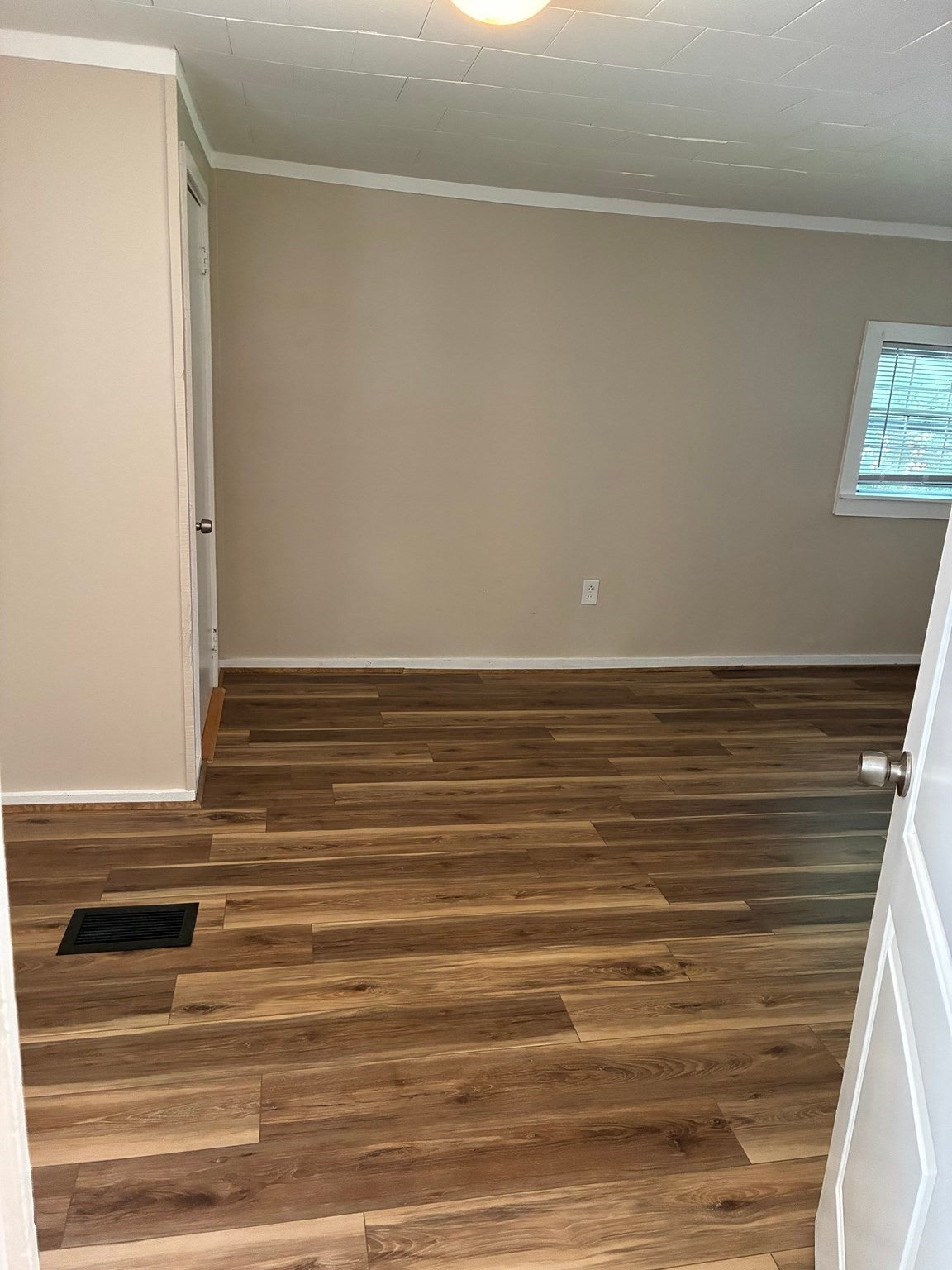 180 Main St 2B