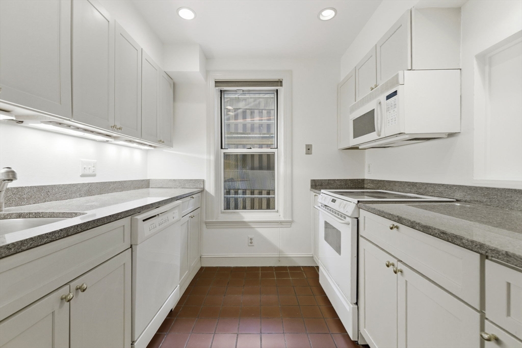 416 Commonwealth Ave #312, Boston, MA Photo #9